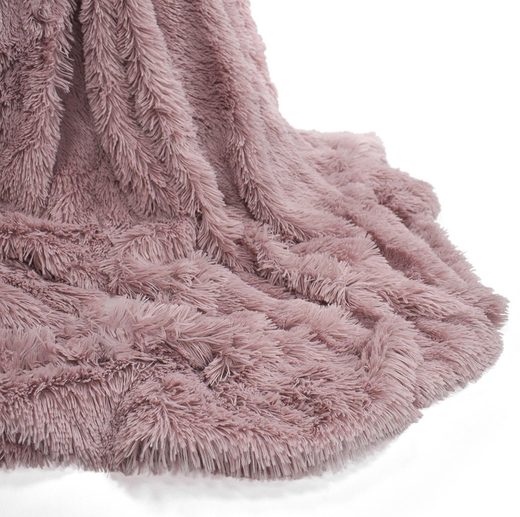 Hug Snug Teddy Cuddles Throw Blanket - TheComfortshop.co.ukThrows0721718971368thecomfortshopTheComfortshop.co.ukCuddles Throw 150 x 200 Blush PinkBlush PinkHug Snug Teddy Cuddles Throw Blanket - TheComfortshop.co.uk