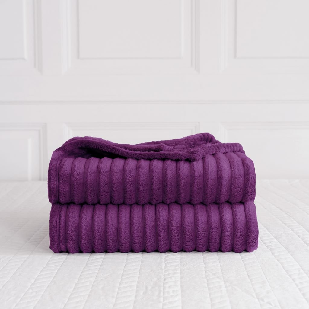 Jumbo Cord Throw – Ultra - Soft & Stylish Chunky Blanket | - TheComfortshop.co.ukThrows10721718957956thecomfortshopTheComfortshop.co.ukChunky cord throw PLUM 200cm/240cmPlum200 cm X 240 cmJumbo Cord Throw – Ultra - Soft & Stylish Chunky Blanket |