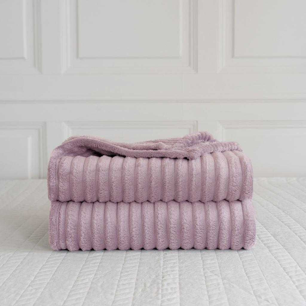 Luxury Jumbo Chunky Cord Fur Blanket - TheComfortshop.co.ukThrows0721718971764thecomfortshopTheComfortshop.co.ukblush-chunk-bed-throwBlush150 cm X 200 cmLuxury Jumbo Chunky Cord Fur Blanket - TheComfortshop.co.uk