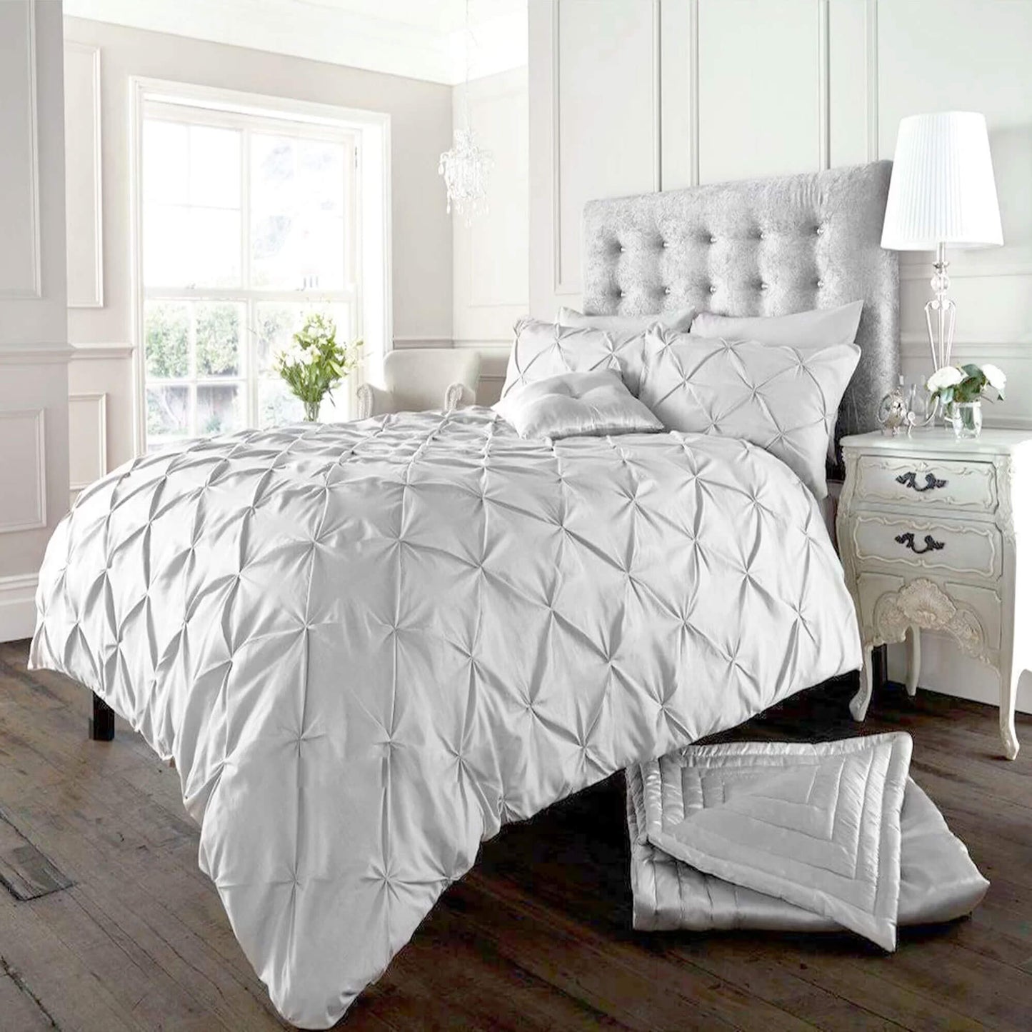 Pintuck Pleated Alexander Alford Duvet Quilt Cover Bedding Set - TheComfortshop.co.ukDuvet Covers0721718974543thecomfortshopTheComfortshop.co.ukAlexander Silver Duvet SingleSilverDuvet Cover Set Single OnlyPintuck Pleated Alexander Alford Duvet Quilt Cover Bedding Set - TheComfortshop.co.uk