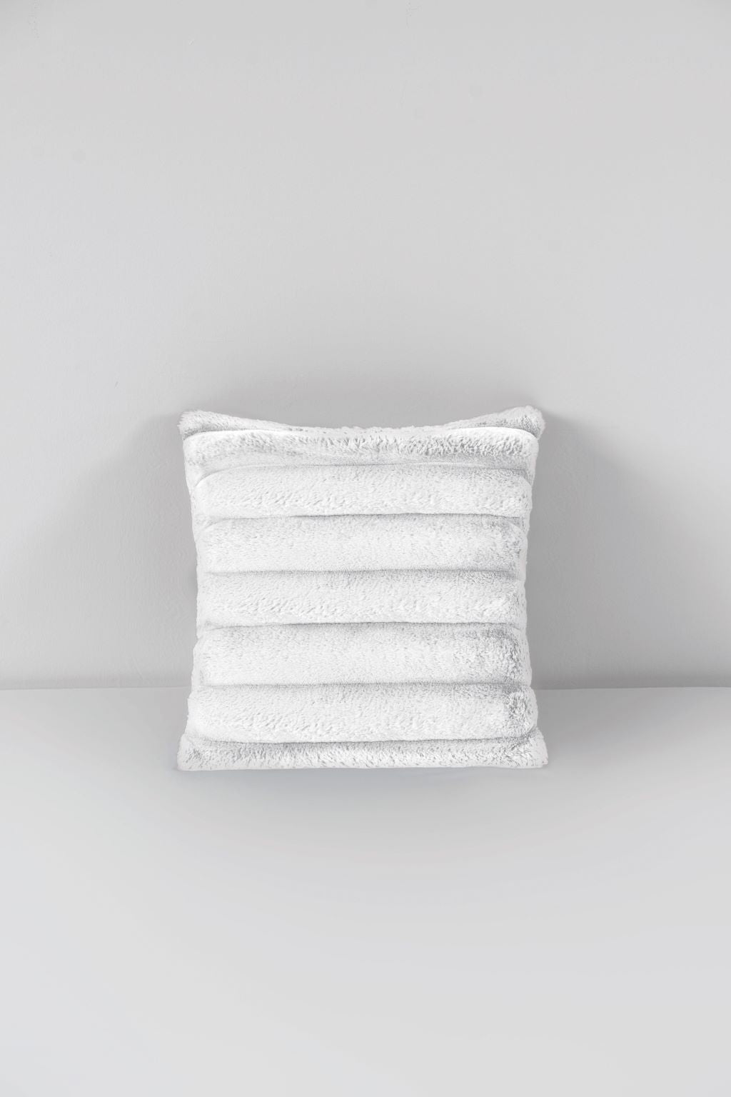 Teddy Fleece Big Cord Cushion Cover - TheComfortshop.co.ukCushions0721718979654thecomfortshopTheComfortshop.co.ukwhite big cord cushion coverWhiteTeddy Fleece Big Cord Cushion Cover - TheComfortshop.co.uk