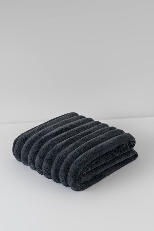 Thermal Fleece Big Cord Mink Throw - TheComfortshop.co.ukThrows10721718954887thecomfortshopTheComfortshop.co.ukcharcoal teddy big cord mink throwCharcoalThermal Fleece Big Cord Mink Throw - TheComfortshop.co.uk