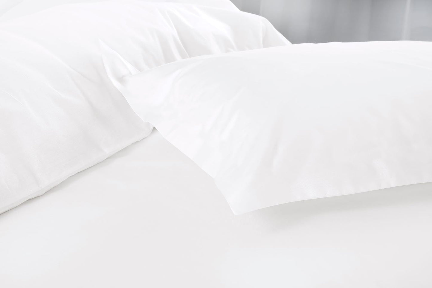 Ultra Soft Luxury Microfiber Fitted Sheet (25cm Deep) with Optional Matching Pillowcases โ 100% Polyester Bedding Set - TheComfortshop.co.ukBed SheetsthecomfortshopTheComfortshop.co.ukWhitePillowcasesUltra Soft Luxury Microfiber Fitted Sheet (25cm Deep) with Optional Matching Pillowcases โ 100% Polyester Bedding Set