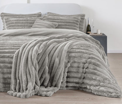 Big Cord Teddy Fleece Thermal Duvet Set – Ultra Soft, Warm & Stylish - TheComfortshop.co.ukDuvet10721718958007thecomfortshopTheComfortshop.co.ukSilver Single Big Cord Duvet SetSilverSingleBig Cord Teddy Fleece Thermal Duvet Set – Ultra Soft, Warm & Stylish