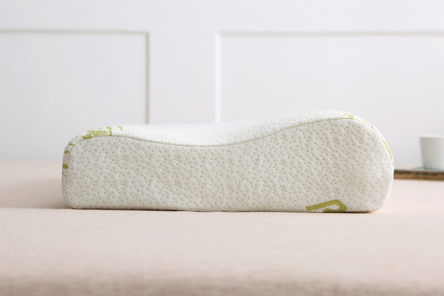 Contour Bamboo Pillow – Orthopedic Support & Cooling Comfort - TheComfortshop.co.ukPillows10721718957994TheComfortshop.co.ukTheComfortshop.co.ukContour Bamboo Pillow - 10cm60x40x10cmContour Bamboo Pillow – Orthopedic Support & Cooling Comfort