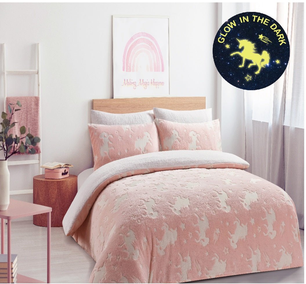 Glow in the Dark Teddy Fleece Duvet Set & Blanket – Dinosaur, Unicorn, Moon & Stars Design - TheComfortshop.co.ukDuvet CoversTheComfortshop.co.ukTheComfortshop.co.ukglow - in - the - dark - teddy - duvet - set - Single - UnicornPinkSingleGlow in the Dark Teddy Fleece Duvet Set & Blanket – Dinosaur, Unicorn, Moon & Stars Design